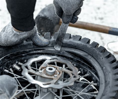 Can Roadside Assistance Plug a Tire: Exploring the Unpredictable World of Flat Tire Solutions