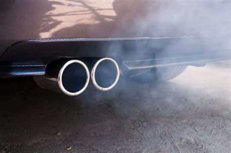 How Hot Does Car Exhaust Get: A Journey Through the Fiery Veins of Modern Mobility